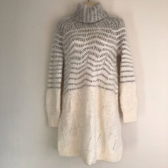 Anthropologie Eyelash Sweater Dress in Grey/Ivory (size medium) - Picture 3 of 3